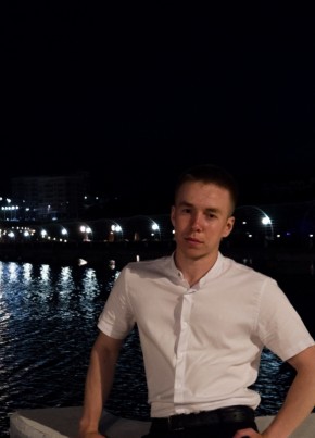 Владлен из Москвы 20 лет