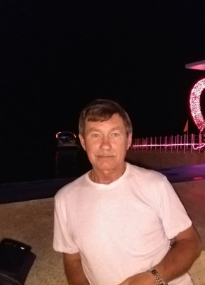 Игорь, 64, Россия, Мончегорск