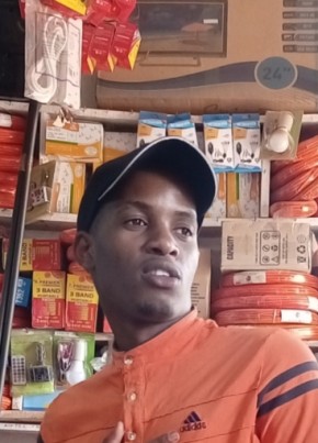 Achilyki, 25, Uganda, Mbarara