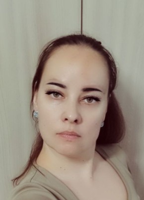 Olga, 34, Russia, Sevastopol