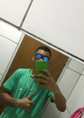 Elias, 23, República Federativa do Brasil, Goiânia