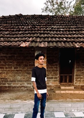 Hari, 20, India, Ottappālam