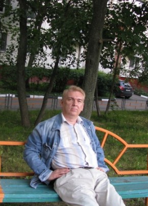 Тим, 56, Россия, Москва