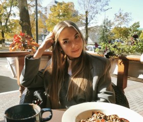 Aleksandra, 31, Novosibirsk