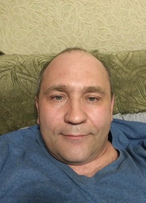 Антон из Екатеринбурга 47 лет