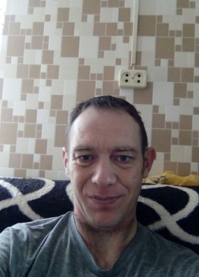 Денис, 41, Россия, Пугачев
