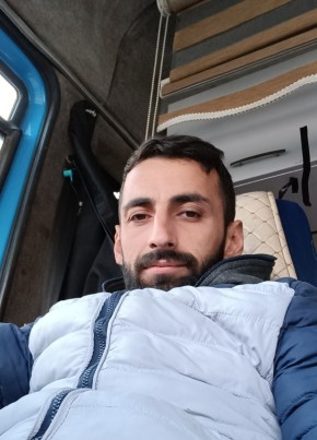 Mehmet Akif Kömü, 32, Türkiye Cumhuriyeti, Gaziantep