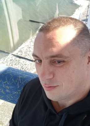 Василий из Корткероса 43 года