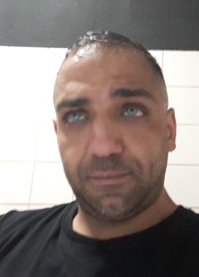 Hussein Hakim из Berlin 42 года