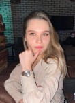 Elena, 25, Moscow