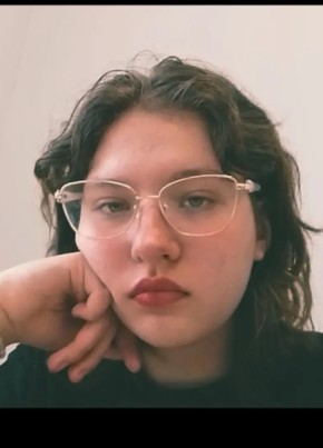 Даша из Новосибирска 18 лет