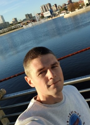 Роман из Москвы 29 лет