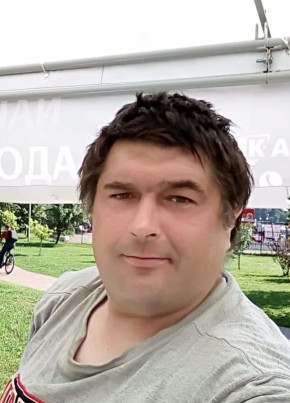 Максим из Калининграда 49 лет