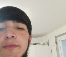 Kamronbek, 23, Sevastopol