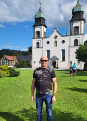 РУСЛАН ГАРАС, 44, Republik Österreich, Dornbirn