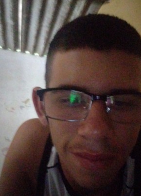 Joaquim, 21, República Federativa do Brasil, Itanhaém