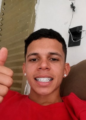 Gabriel из Goiânia 25 лет