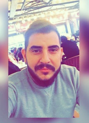 Serhat, 28, Türkiye Cumhuriyeti, İstanbul