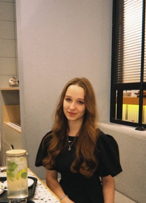 Юлия из Казани 18 лет