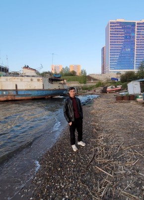 Агош из Новомосковска 26 лет