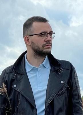 Искандер из Казани 35 лет