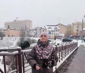 Mayya, 44, Ros