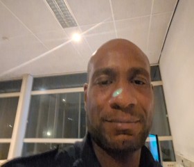 Bj, 47, Katwijk aan Zee