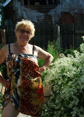 Виолетта, 61, Россия, Великий Новгород