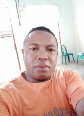 Andre, 39, Indonesia, Waingapu