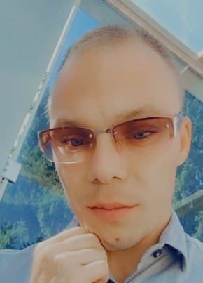Valentin radu, 29, Romania, Ramnicu Valcea