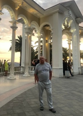 Михаил из Сафоново 66 лет