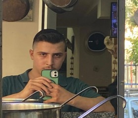 Ahmed, 18, Kahramanmaras