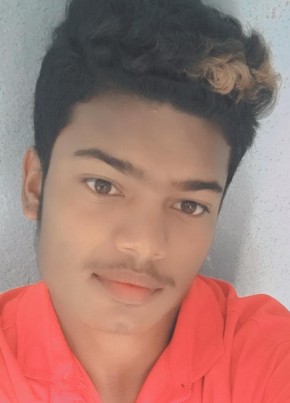 Hasen Kinall, 19, India, Hirekerūr