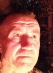 Виктор, 57 лет, Chişinău