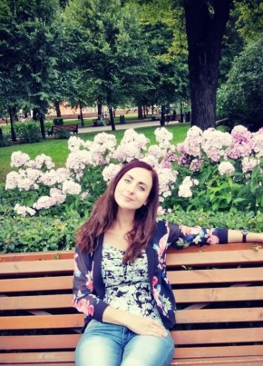 Елена, 37, Россия, Белгород