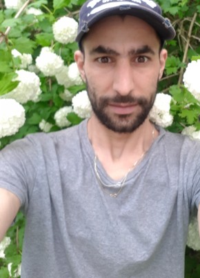 Ilal, 36, République Française, Saint-Denis