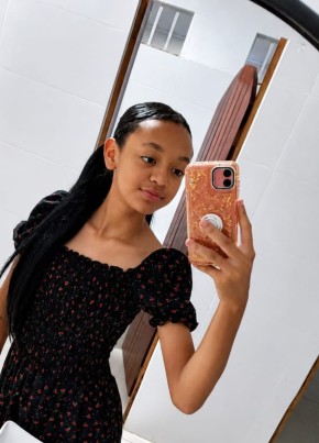 Manoela de s c из Imperatriz 52 года