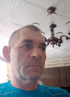 Михаил, 56, Россия, Уварово