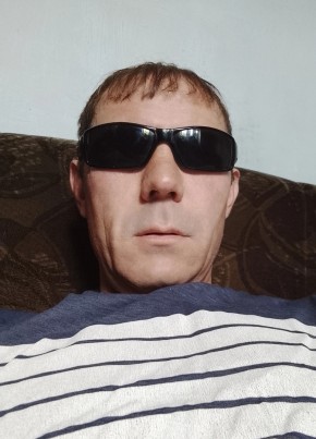 Иван Хиллерт из Атбасара 38 лет