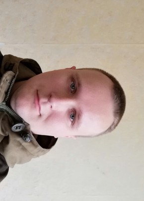 Иван, 31, Россия, Берёзовский