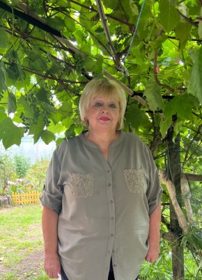 Валентина из Брянска 66 лет