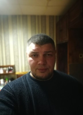 Максим, 44, Россия, Псков