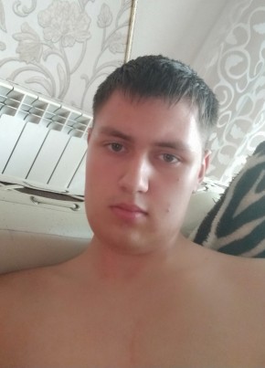 Макс, 21, Россия, Уссурийск