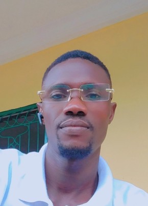 Aubin из Abidjan 34 года