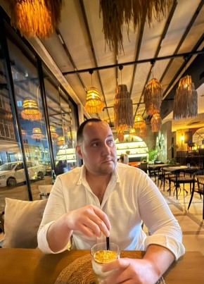 Ahmet из Mersin 37 лет