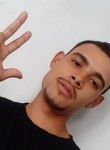 Victor, 21 год, Brasília