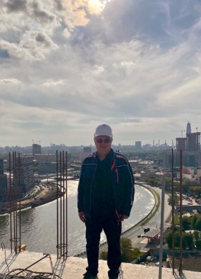 Влад из Москвы 61 год