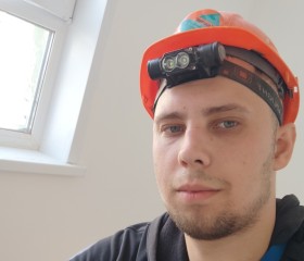 Anatoliy, 21, Yekaterinburg