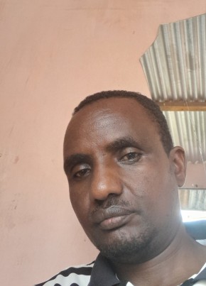 Amos, 34, Tanzania, Arusha