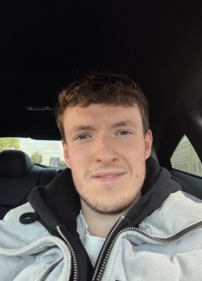 Даниил из Санкт-Петербурга 24 года